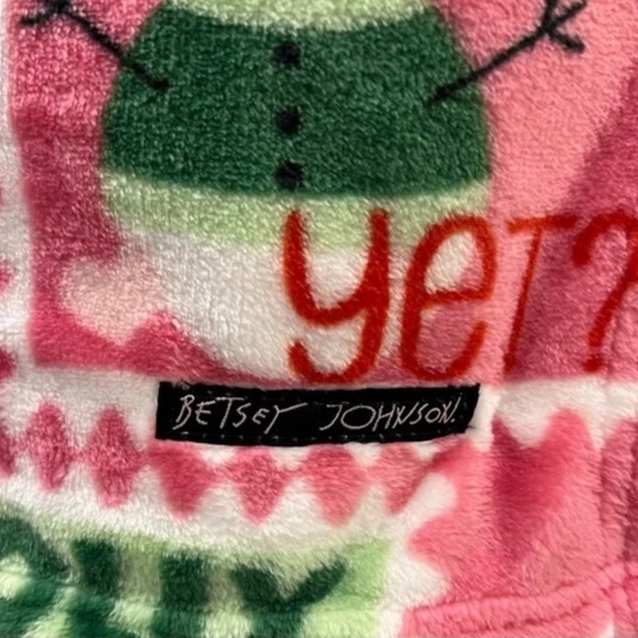 Betsey Johnson 🎁Christmas Gingerbread Snowman 50x70  Blanket NWT🎁 Gift Ready - Picture 4 of 4